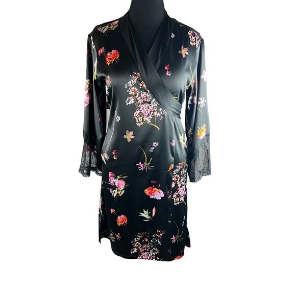Victorias secrets VS floral black lace chantilly kimono robe M/L sexy - Picture 3 of 9